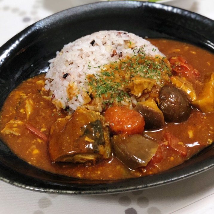 なすとトマトのサバ缶カレー☆スパイシー仕上げ☆